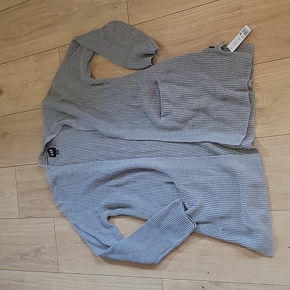 Gap cardigan - Picture 2 of 3